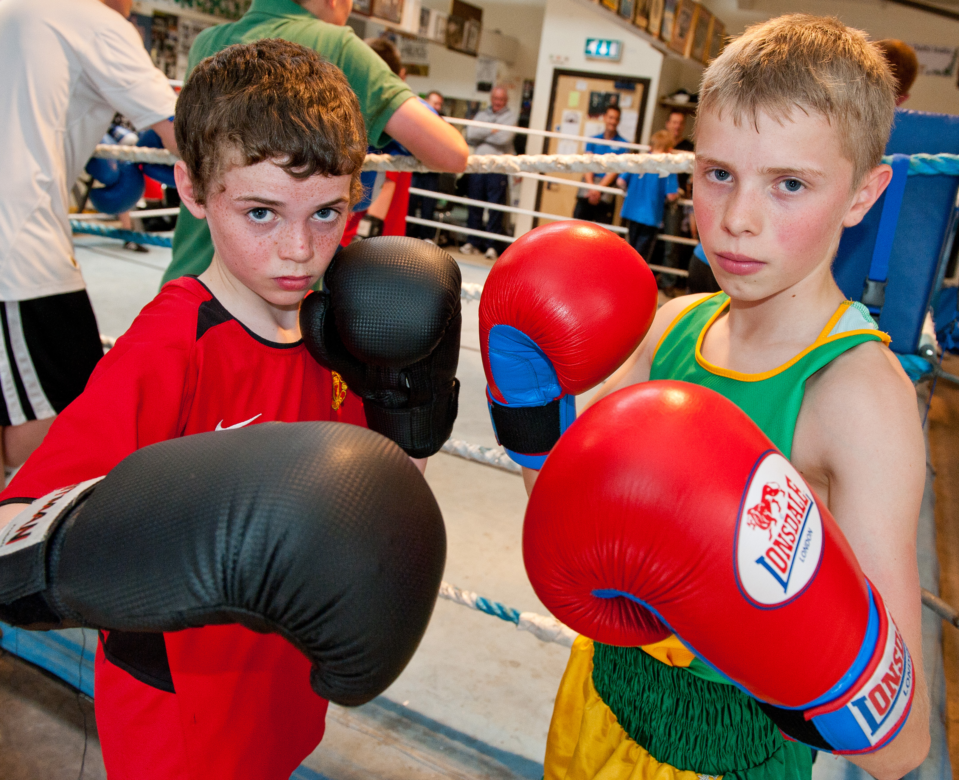 Young boxers bridge divide by punching for peace