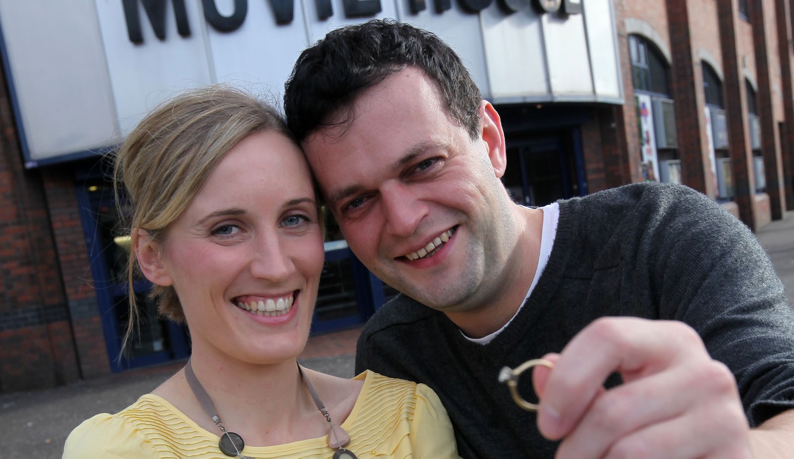 Picture perfect proposal for Belfast couple